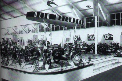 KTM-Stand auf der Wiener Frühjahrsmesse 1954